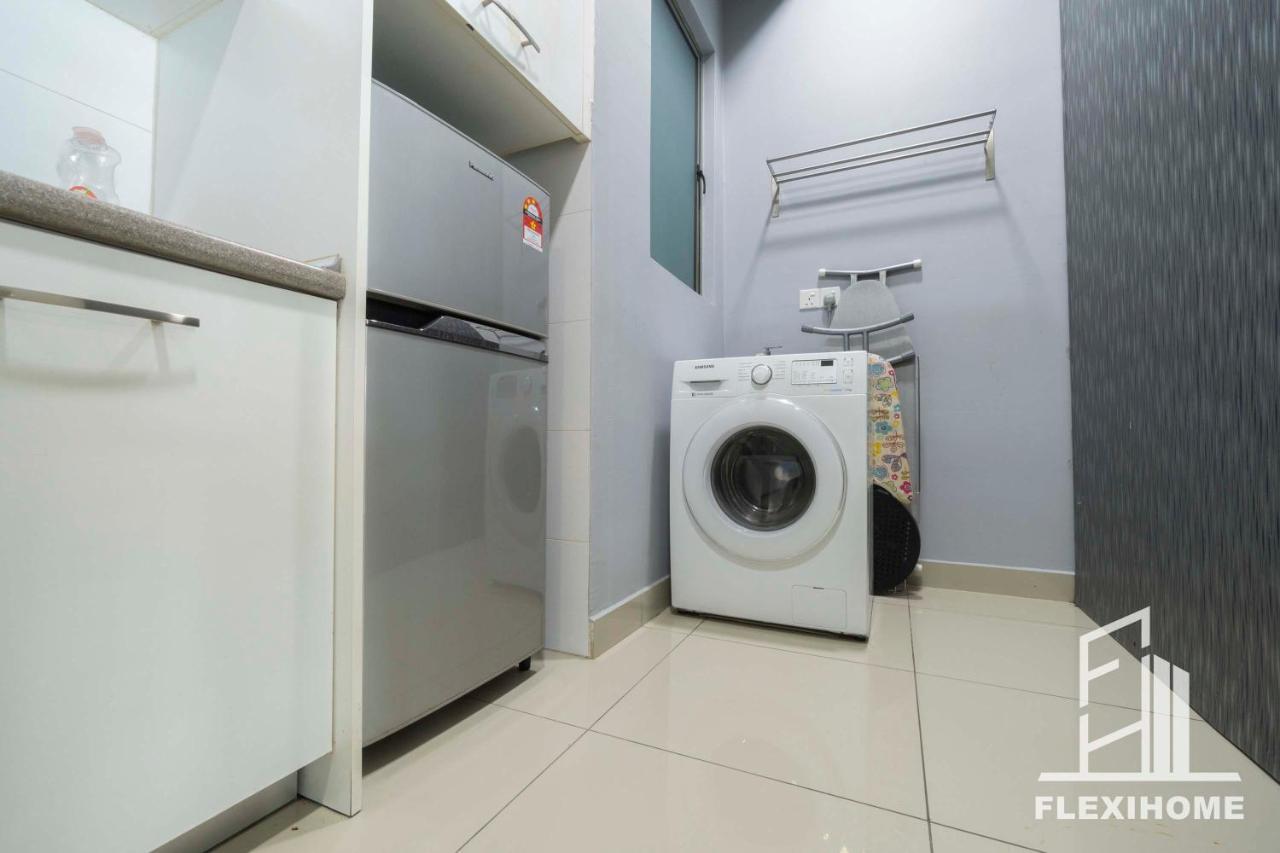 Colour-Theme Designed, Private Studio Home, Cybersquare 27B Cyberjaya, Flexihome-My Экстерьер фото