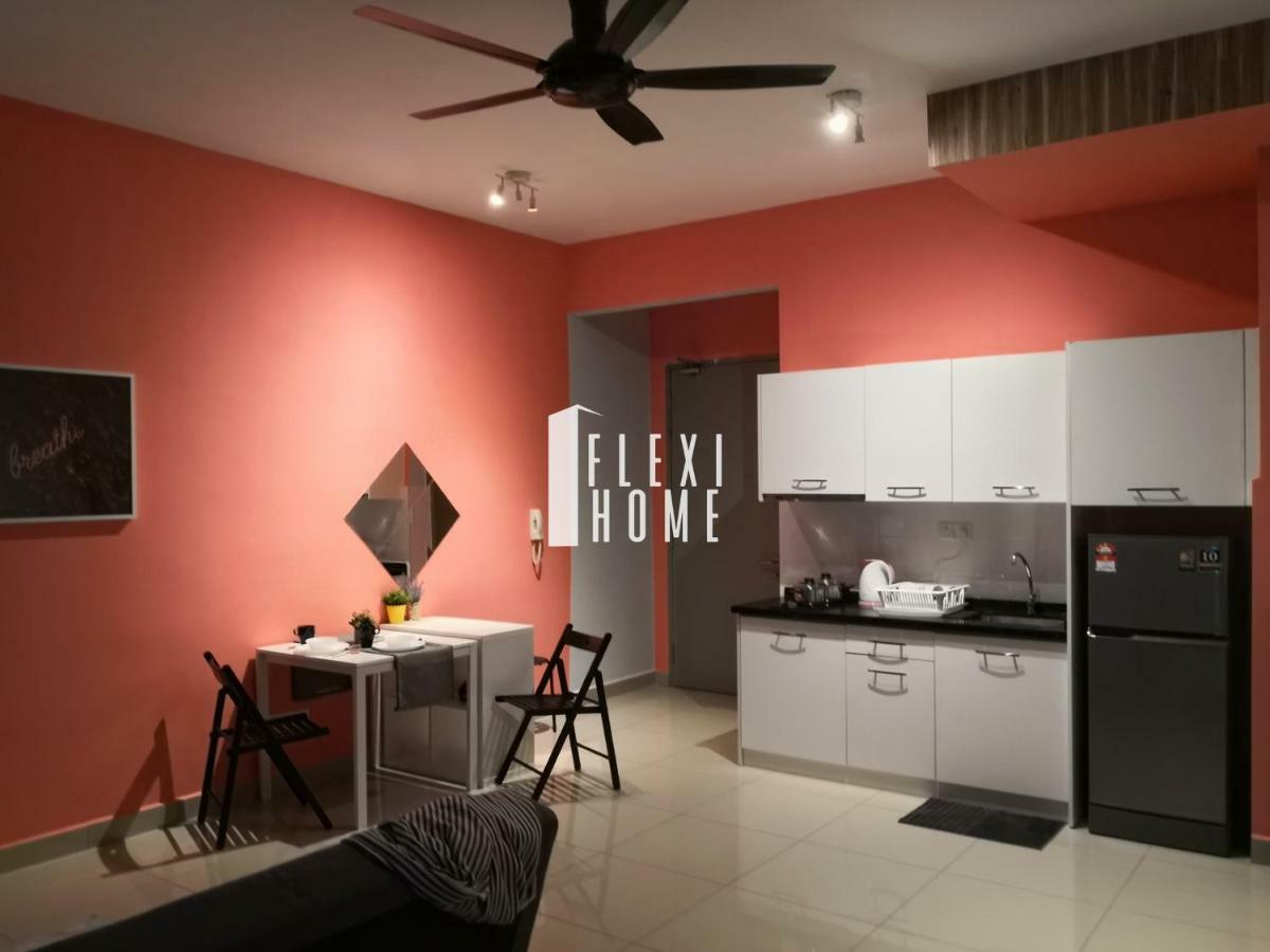 Colour-Theme Designed, Private Studio Home, Cybersquare 27B Cyberjaya, Flexihome-My Экстерьер фото