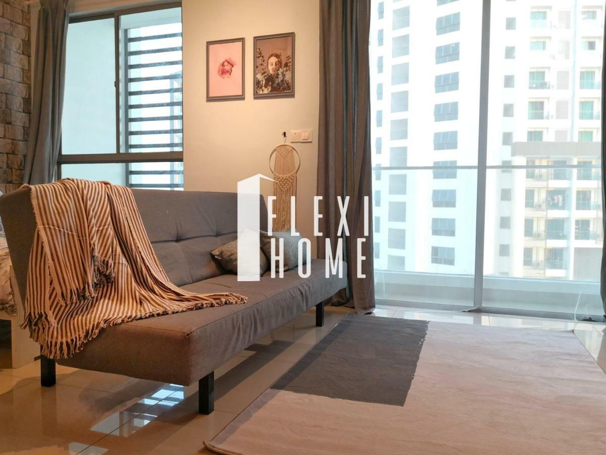 Colour-Theme Designed, Private Studio Home, Cybersquare 27B Cyberjaya, Flexihome-My Экстерьер фото