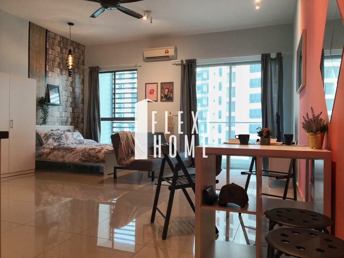 Colour-Theme Designed, Private Studio Home, Cybersquare 27B Cyberjaya, Flexihome-My Экстерьер фото