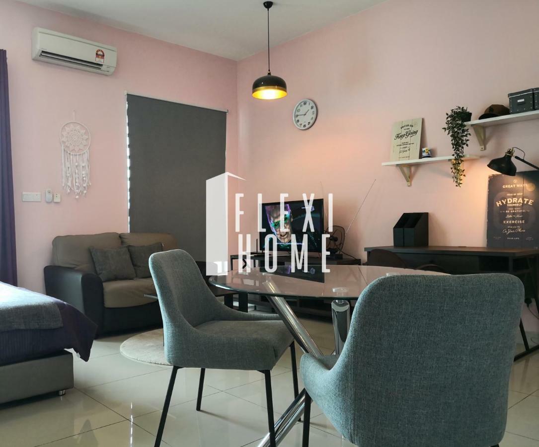 Colour-Theme Designed, Private Studio Home, Cybersquare 27B Cyberjaya, Flexihome-My Экстерьер фото